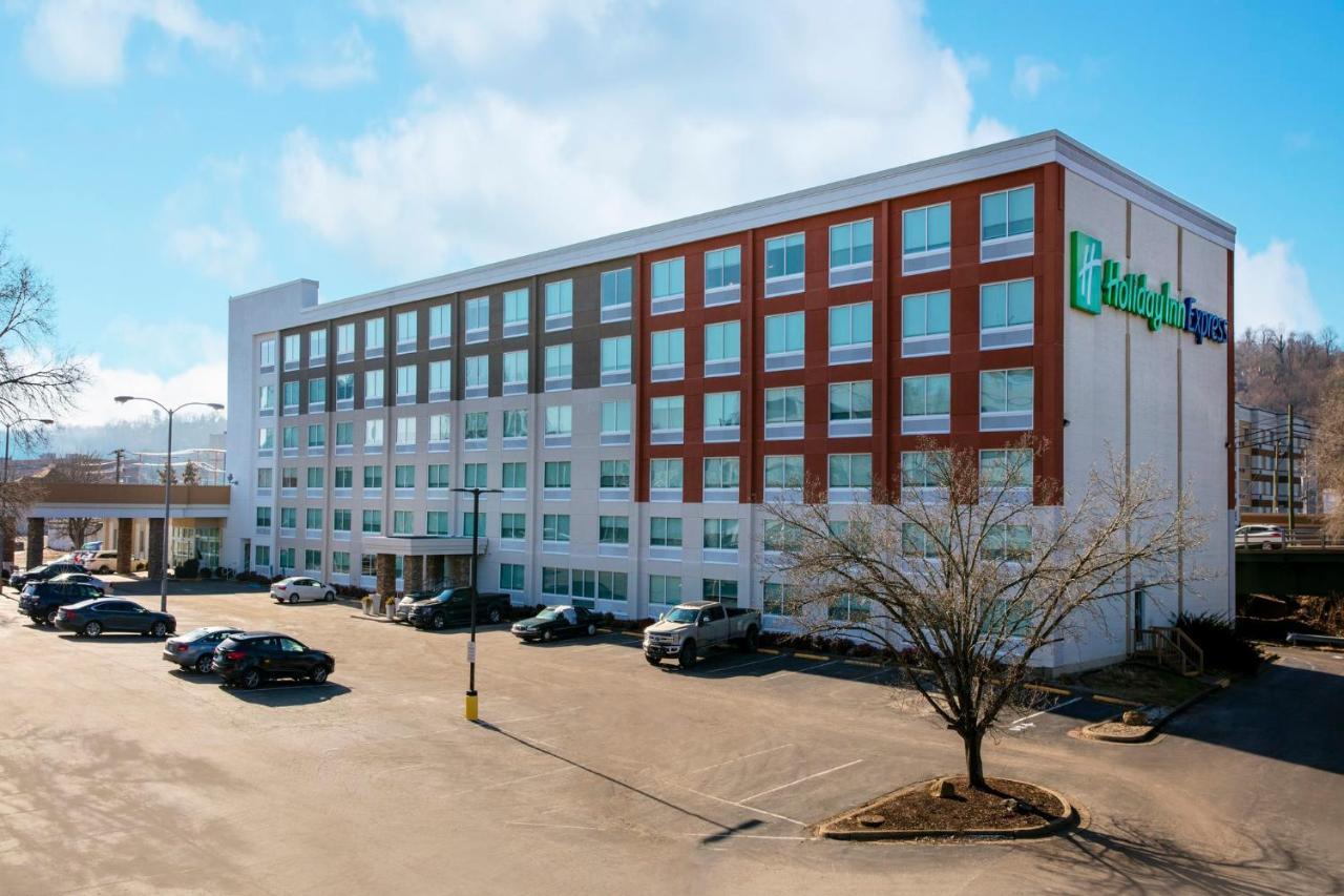 Holiday Inn Express Charleston-Civic Center By Ihg Eksteriør bilde