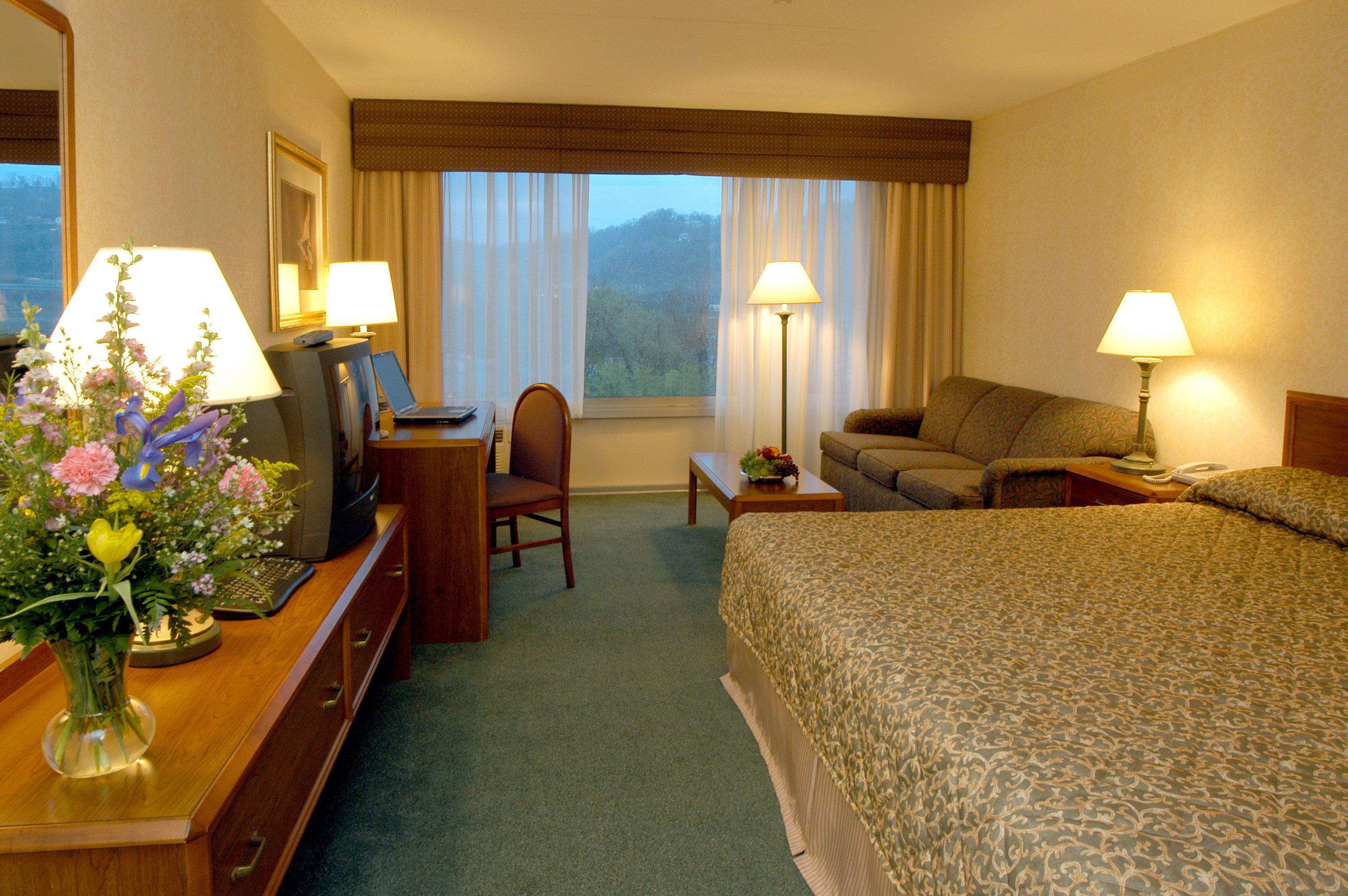 Holiday Inn Express Charleston-Civic Center By Ihg Eksteriør bilde