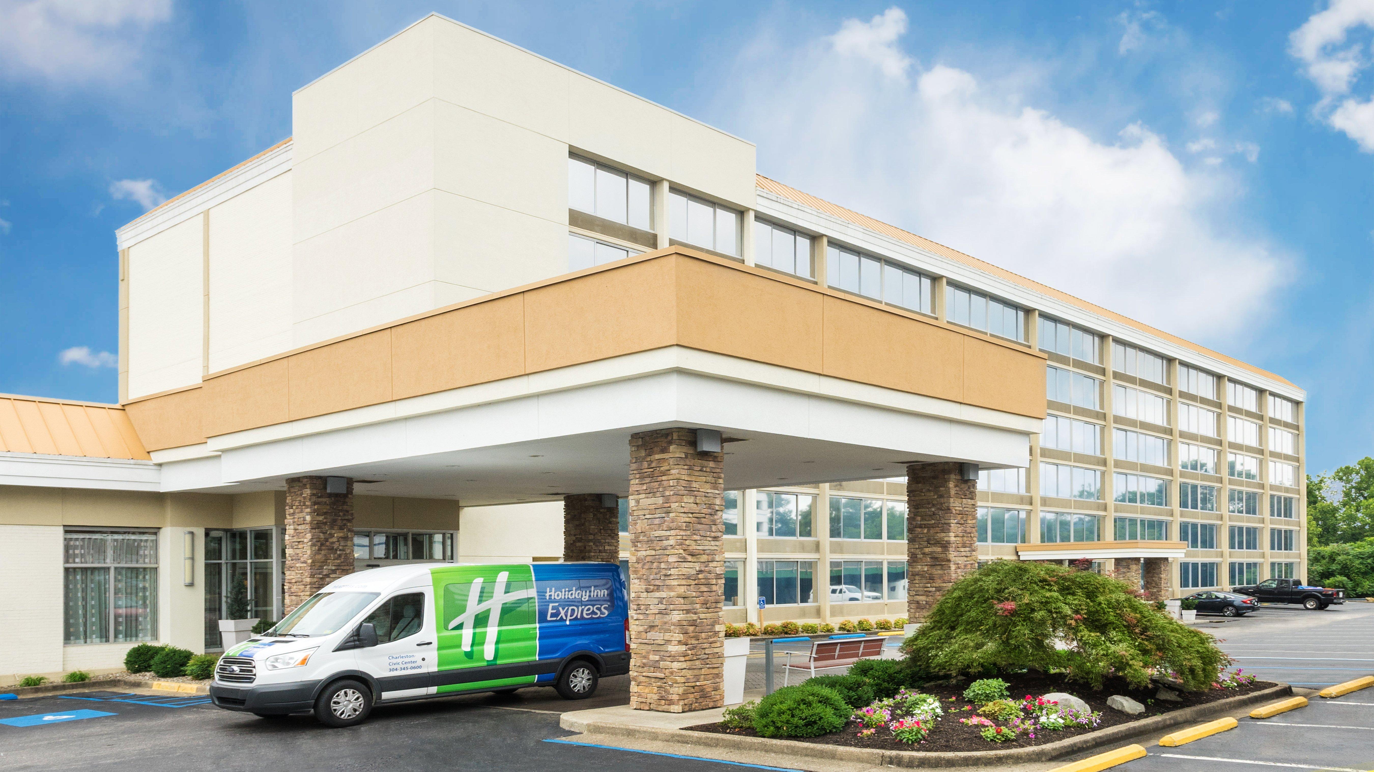 Holiday Inn Express Charleston-Civic Center By Ihg Eksteriør bilde