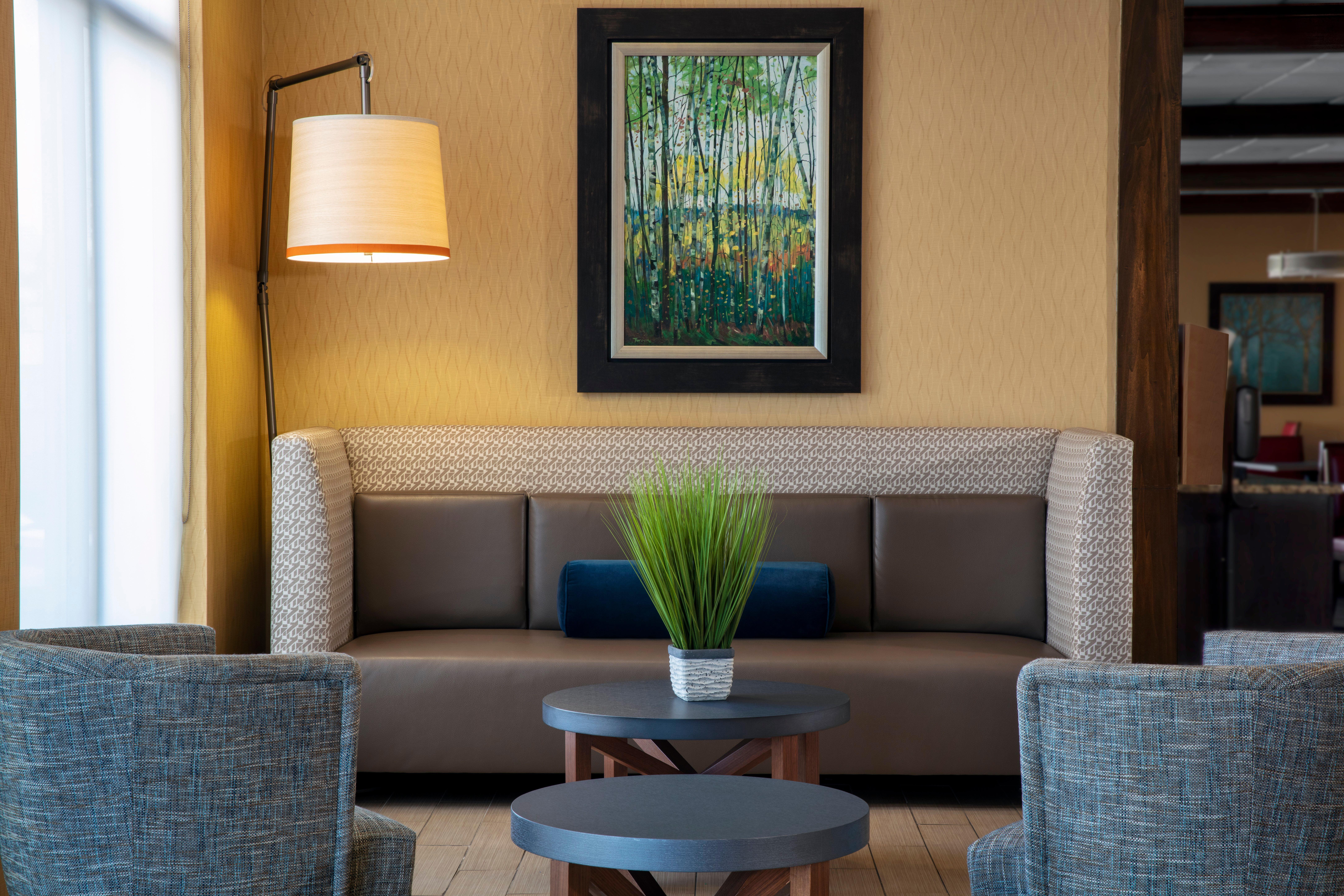 Holiday Inn Express Charleston-Civic Center By Ihg Eksteriør bilde